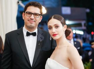 「オペラ座の怪人」女優エミー・ロッサム、「MR. ROBOT」クリエイターと結婚！