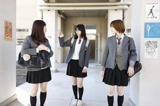 西野七瀬、白石麻衣、生田絵梨花らが薙刀に全力投球！「あさひなぐ」撮影現場公開