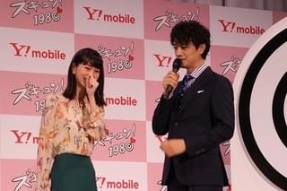 吉田鋼太郎が桐谷美玲に壁ドン＆キス寸前！斎藤工ニヤニヤ