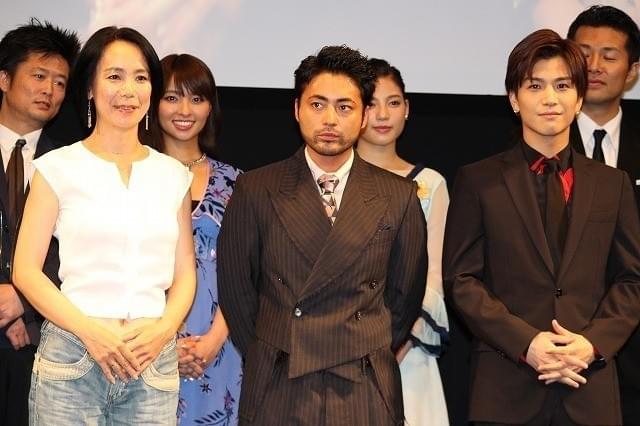 岩田剛典＆山田孝之ら「シネマファイターズ」の舵をとったHIROをサプライズで祝福！