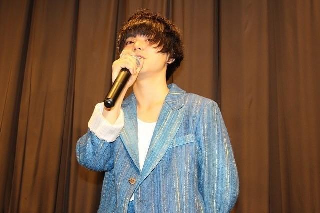 村上虹郎、応急救護実習で“役者魂”さく裂！ 綾野剛「最高だね」