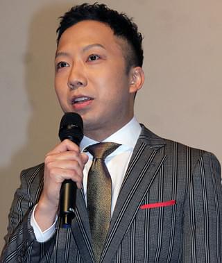 猿之助「やじきた」の舞台挨拶なのにアキラ100％芸で「花戦さ」アピール