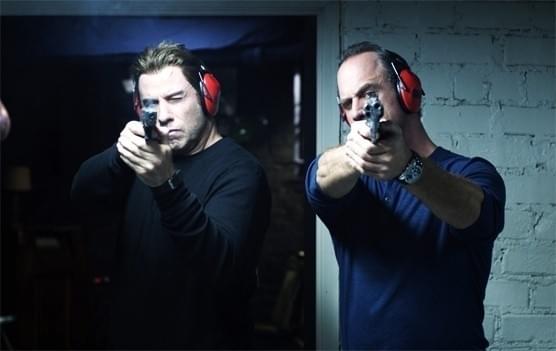 相棒役はクリストファー・メローニ