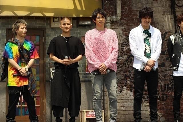 岩田剛典「HiGH＆LOW」新施設を汗だくアピール「衣装失敗した」