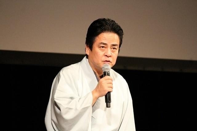 ファン1800人から喝さいを おくられた立川談春