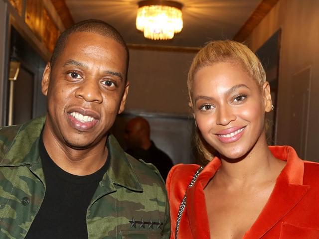 男女の双子が誕生！