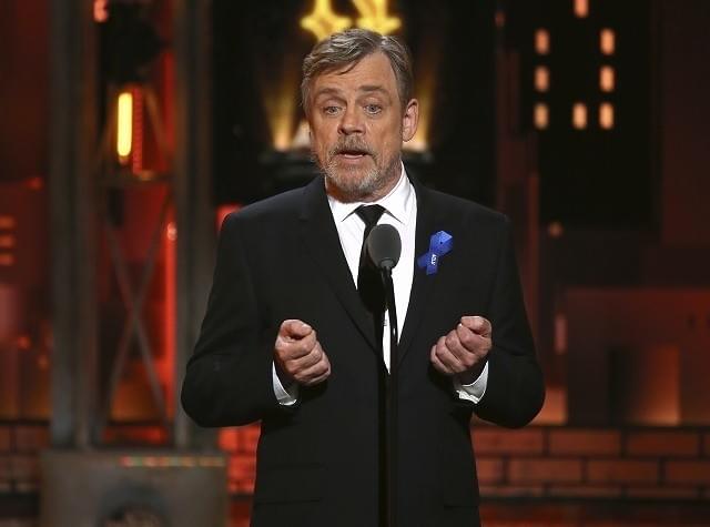 トニー賞授賞式でマーク・ハミルが故キャリー・フィッシャーさんを追悼