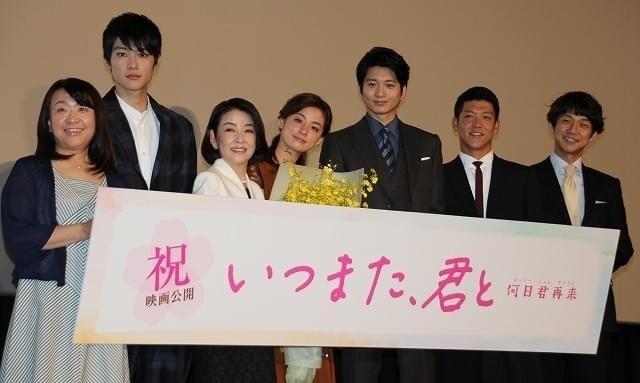 尾野真千子、客席の喝さいに号泣！向井理のサプライズ演出にも涙に暮れる