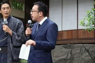 大野智、重要文化財・伝法院での「忍びの国」ヒット祈願に一喜一憂