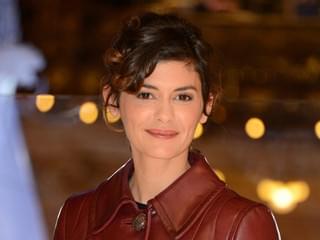 「アメリ」のオドレイ・トトゥ、自撮り写真を集めた初の写真展を開催