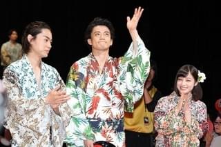 小栗旬＆菅田将暉、中村勘九郎の“裸芸”に仰天「役者魂見せてもらった」