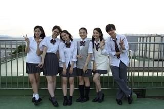 注目女優・萩原みのり＆久保田紗友のオフショット！「ハローグッバイ」メイキング披露