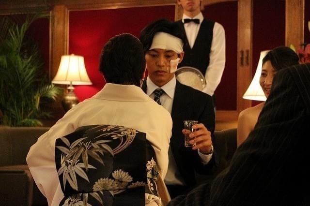 ユニークな“男根占い”シーン