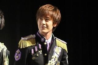 飯豊まりえ＆武田玲奈“裸の付き合い”で仲良しに!?「肌がずっと触れ合って」