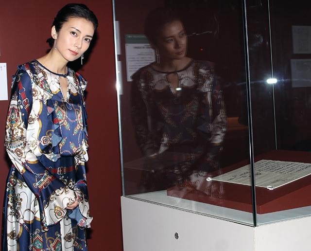 柴咲コウ「他人とは思えない」直虎ゆかりの品々に感動も信長らの刀にゾッコン