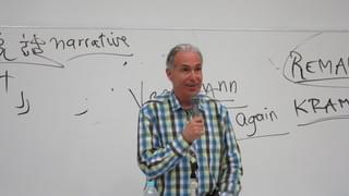 ロジャー・パルバースが反戦映画の名作紹介、大学生に講義