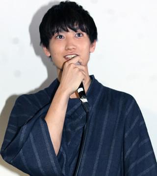 高杉真宙、1日遅れの七夕の願いは自宅の漫喫化「1万冊目指します」