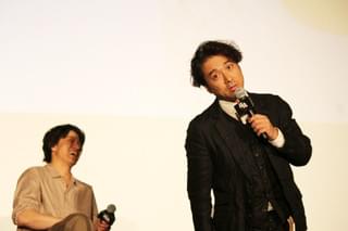 小栗旬「まーきのっ」をセルフパロディ「実際こんな首の動きしていない」