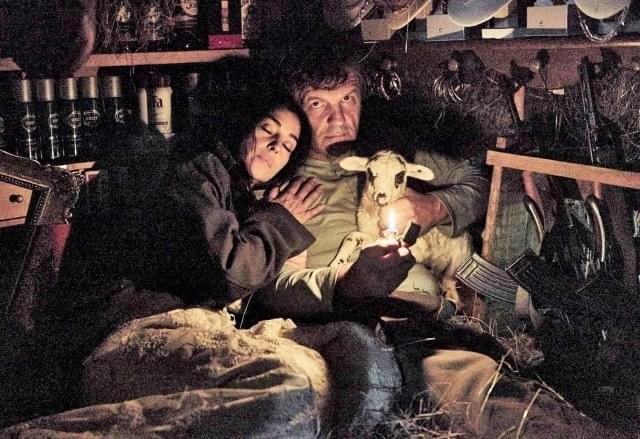 エミール・クストリッツァ監督最新作「オン・ザ・ミルキー・ロード」、9月15日公開決定＆来日ライブも実施