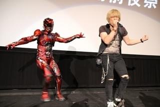 アニソン歌手・遠藤正明「パワーレンジャー」主題歌熱唱！坂本浩一＆宮島咲良歓喜