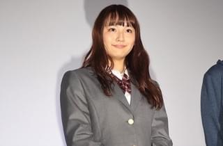 スパガ浅川梨奈ら「人狼ゲーム」女性キャストが銭湯で…