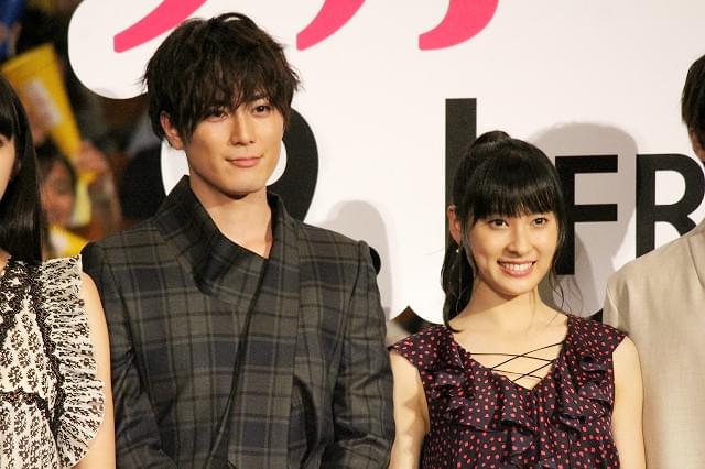 土屋太鳳、間宮祥太朗の「痩せろ」アドリブ発言に反撃「そこそこスリムだろうが」