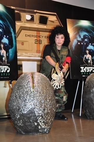 友近「エイリアン」リプリーになりきったはずが…「これはランボーですか？」