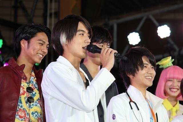 飯島寛騎、三浦大知の「エグゼイド」主題歌生披露に大興奮 「この距離で聴けるなんて！」