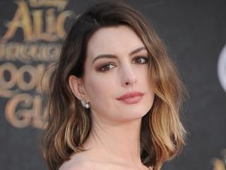 アン・ハサウェイ、実写版「バービー」の出演交渉中