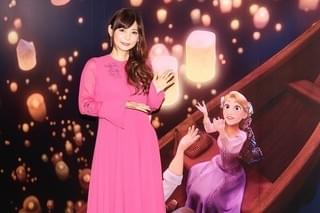 ラプンツェル名場面を再現した特別展示スタート！しょこたん太鼓判「黄金体験できる」