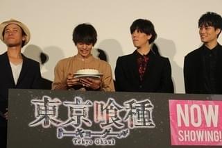 窪田正孝、野田洋次郎「illion」の生歌＆バースデイサプライズに歓喜