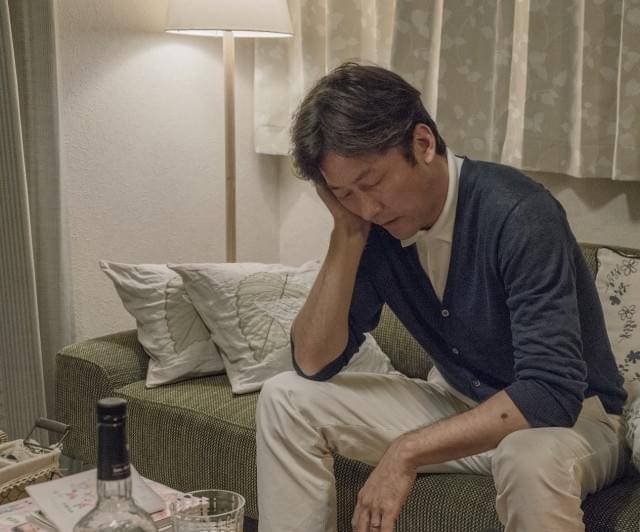 生々しい演技を披露