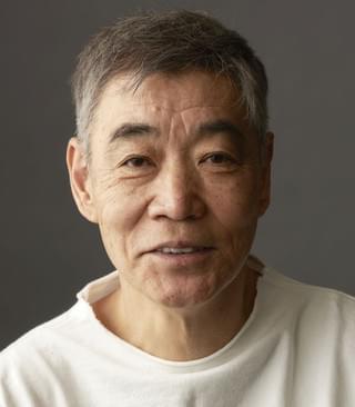 ココリコ田中、浅田次郎原作「プリズンホテル」で“極道御用達ホテル”の支配人に！