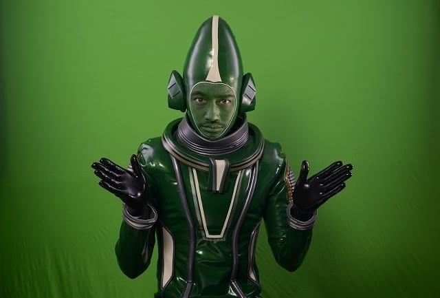 斎藤工、衝撃の宇宙人姿！西村喜廣監督作「蠱毒」で披露＆セリフには驚きの秘密も