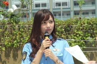 横山だいすけ、“うたのおにいさん”の本領発揮！ペンギンの前で“ペンギンの歌”披露