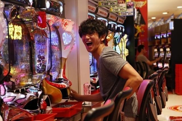 瑛太がヒモ同然のダメ男に！佐藤江梨子とW主演「リングサイド・ストーリー」予告完成