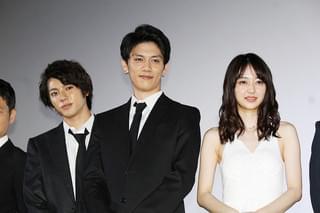 青木玄徳＆山田裕貴は「イケメンのお笑いコンビ」 第7弾「闇金ドッグス」公開