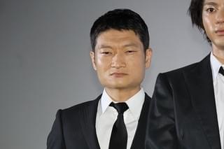 青木玄徳＆山田裕貴は「イケメンのお笑いコンビ」 第7弾「闇金ドッグス」公開