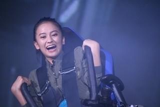 岡田結実「エイリアン」の“体液”を浴び絶叫！「やべえ」