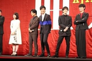 佐藤健「亜人」撮影で「首が2センチ縮んだ」!? 綾野剛と超ストイック食事制限も