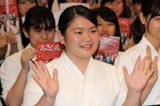 乃木坂46・西野七瀬、道着姿で登場に女子高生80人大歓声！