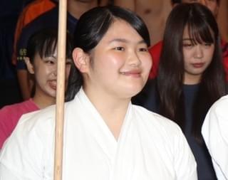 「乃木坂46」西野七瀬、軽音部のベースにあこがれ