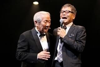 小松政夫、したコメ閉幕で“名人芸”披露！盟友・伊東四朗のサプライズ登場に会場騒然