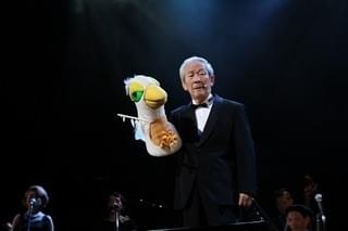 小松政夫、したコメ閉幕で“名人芸”披露！盟友・伊東四朗のサプライズ登場に会場騒然