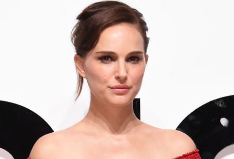 ナタリー・ポートマン、仏映画でスピリチュアリスト役 もし過去の自分と話せたら…？