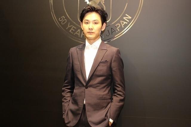 松田龍平、カンヌのレッドカーペットを経てランウェイに進出!?