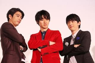山崎賢人＆吉沢亮＆賀来賢人、3ショットに女性ファンもん絶！