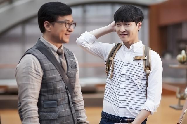 場面写真は「EXO」レイの3枚