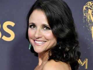 6年連続エミー賞受賞のジュリア・ルイス＝ドレイファス、乳がんを告白