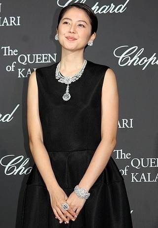 長澤まさみ、264カラットのダイヤに負けない輝き「自分を格上げしてくれる」